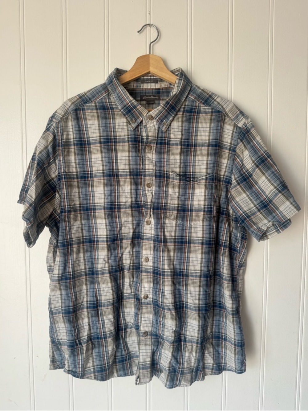 Eddie Bauer men’s  Short-Sleeve Plaid Button-Down Shirt - Blue & Gray